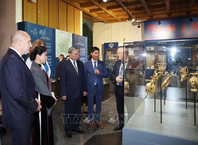 Tổng Bí thư Tô Lâm và Phu nhân thăm Bảo tàng Lịch sử Quốc gia Bulgaria